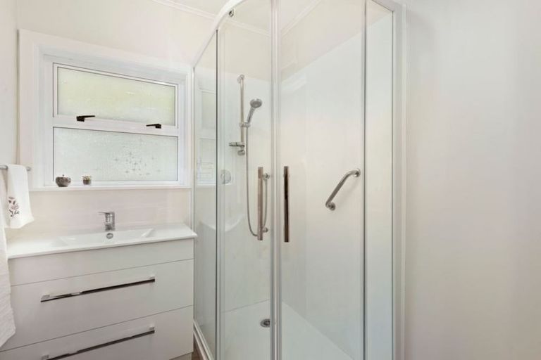 Photo of property in 58 Hine Road, Wainuiomata, Lower Hutt, 5014