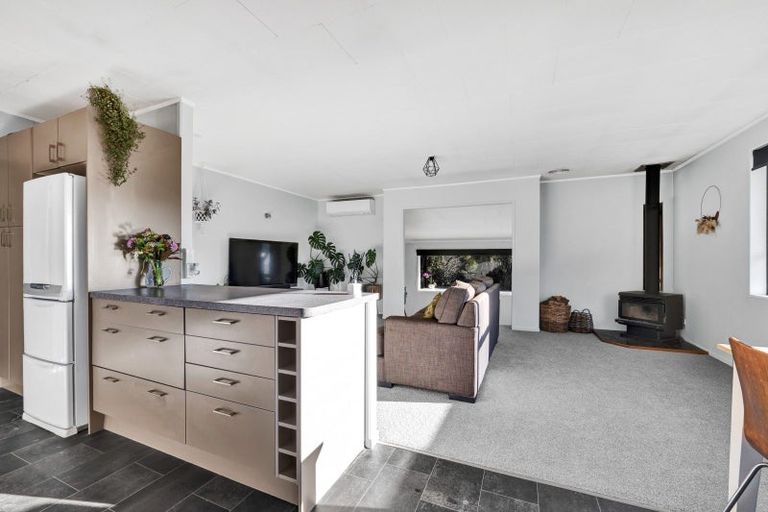 Photo of property in 5 Hobart Drive, Spotswood, New Plymouth, 4310