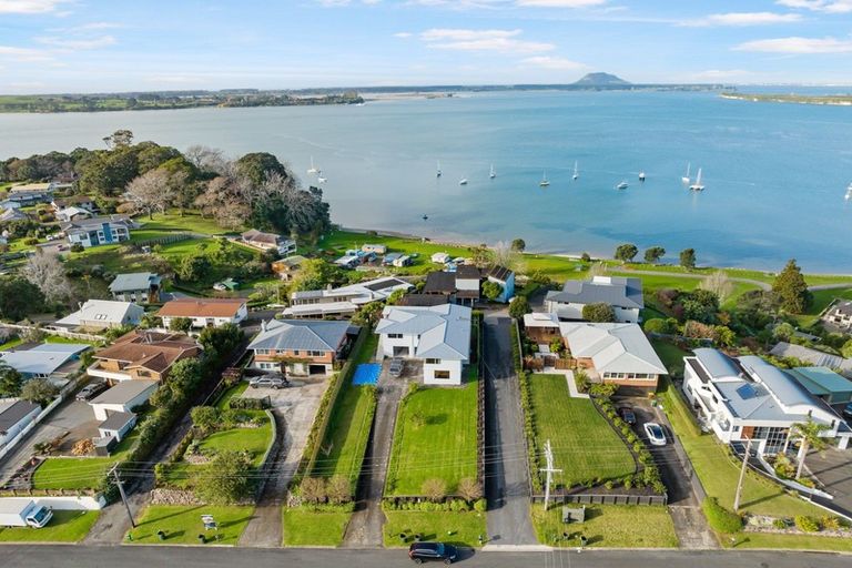 Photo of property in 67 Harbour View Road, Omokoroa, 3114