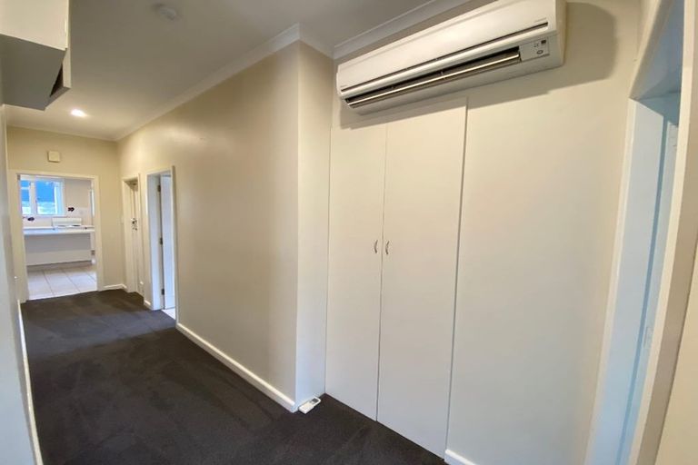 Photo of property in 17 Woodford Terrace, Ilam, Christchurch, 8053