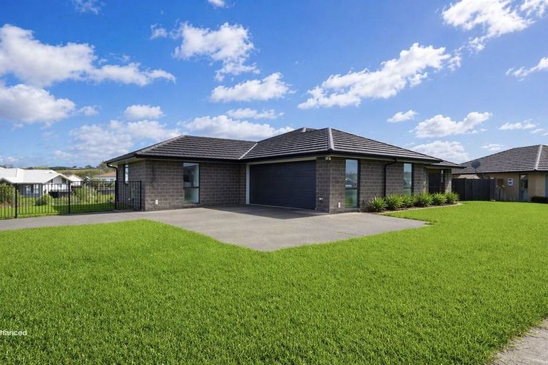 Photo of property in 4 Bragato Way, Te Kauwhata, 3710