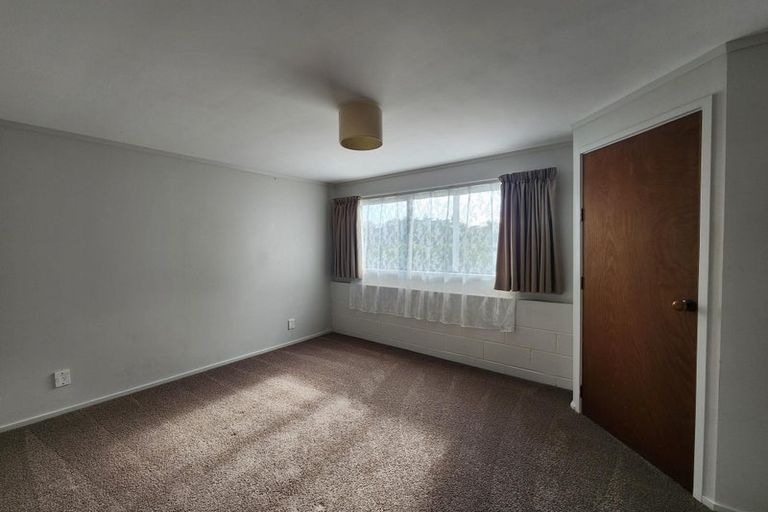 Photo of property in 6 Winstone Place, Highlands Park, New Plymouth, 4312