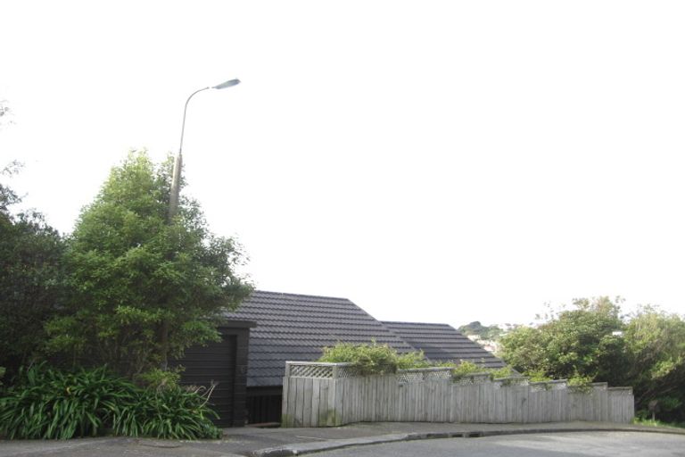 Photo of property in 6 Shotter Street, Karori, Wellington, 6012