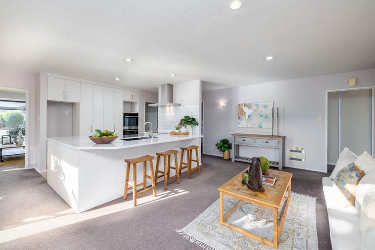 Photo of property in 8 Mull Place, Broomfield, Christchurch, 8042