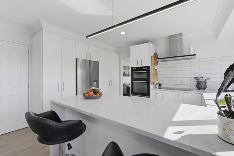 Photo of property in 15 Ngahere Street, Otumoetai, Tauranga, 3110