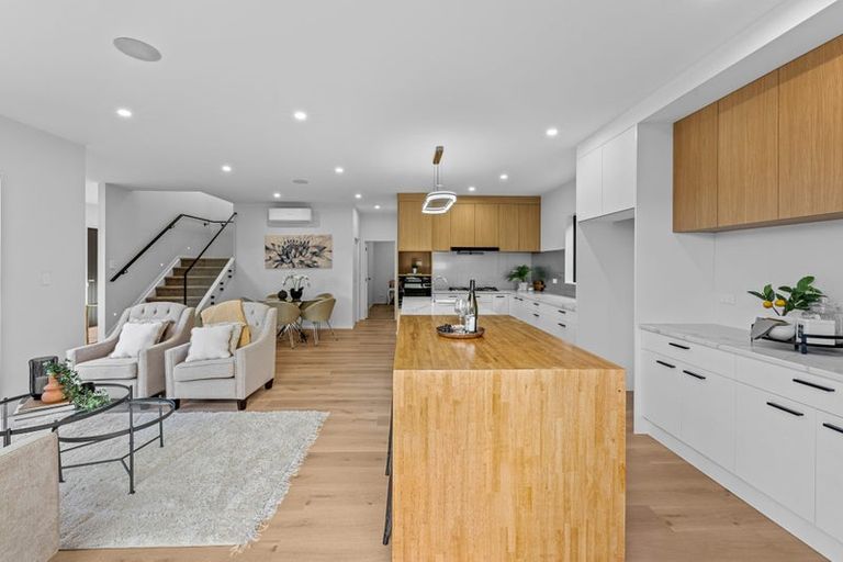 Photo of property in 10 Colum Place, Bucklands Beach, Auckland, 2014