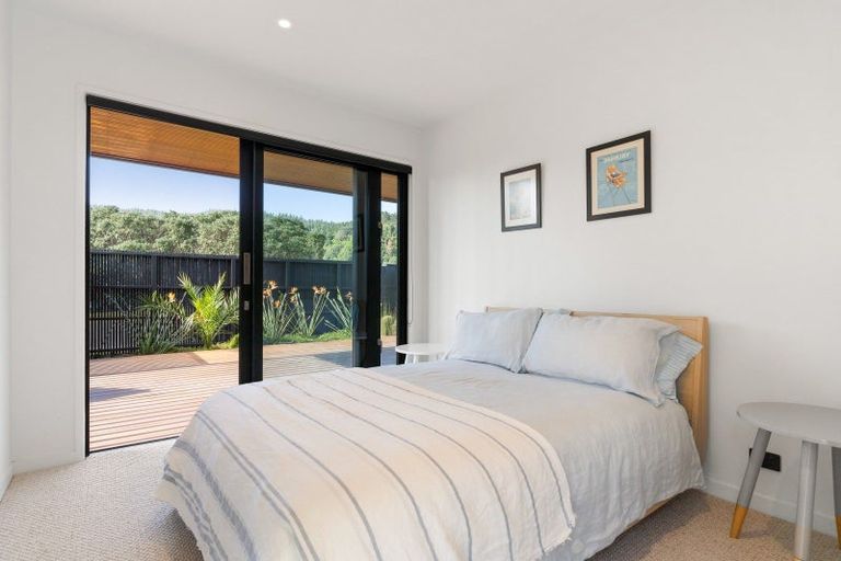 Photo of property in 101 Beach Road, Whangamata, 3620