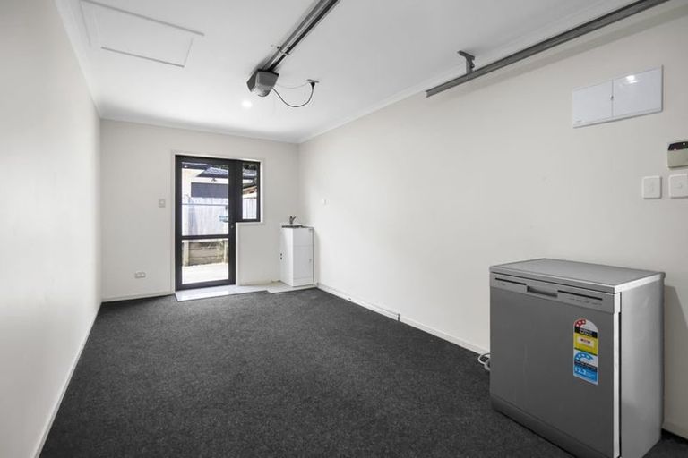 Photo of property in 14a Frederick Place, Whalers Gate, New Plymouth, 4310