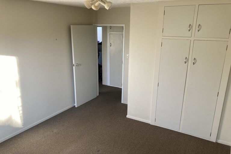 Photo of property in 50 Chipping Lane, Redwood, Christchurch, 8051
