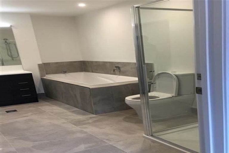 Photo of property in 84 Rangihina Road, Hobsonville, Auckland, 0616