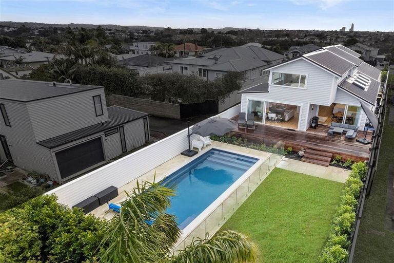 Photo of property in 39a Aramoana Avenue, Devonport, Auckland, 0624