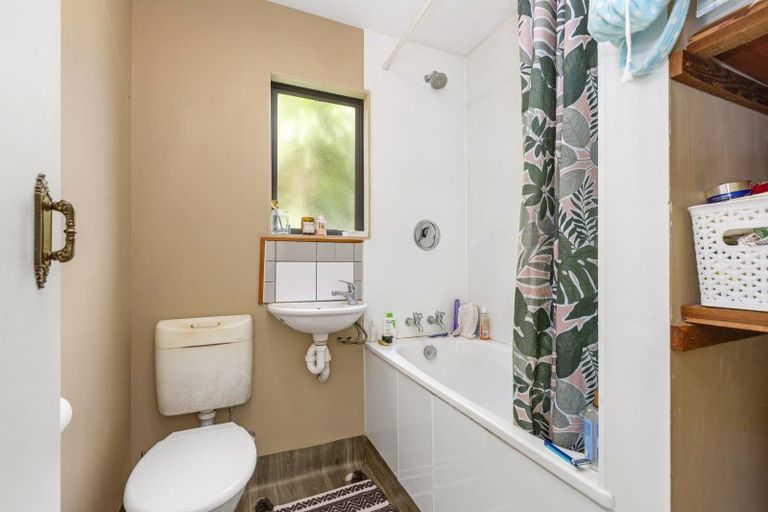Photo of property in 385a Wainui Road, Raglan, 3297