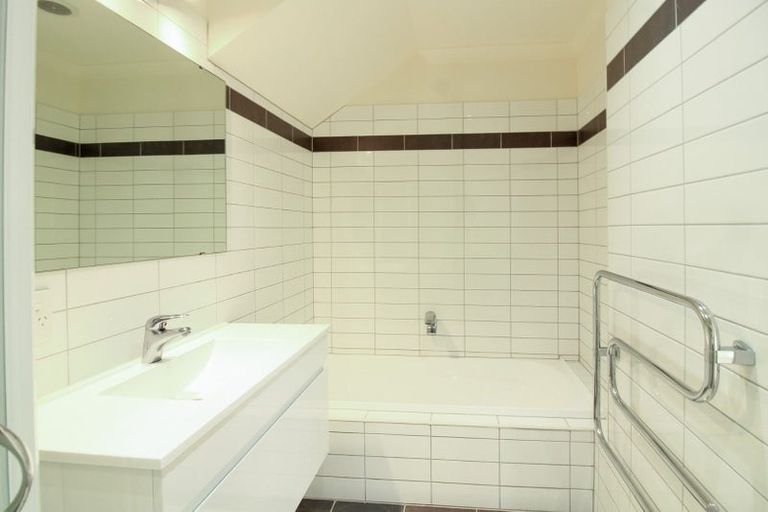 Photo of property in 22 Sandybrow, Churton Park, Wellington, 6037