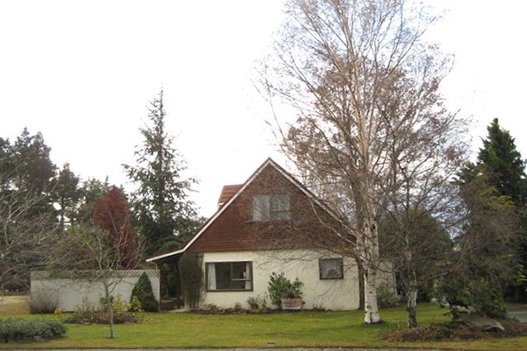 Photo of property in 13 Derry Street, Cromwell, 9310