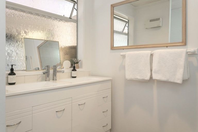 Photo of property in 35 Rotokawa Street, Taupo, 3330