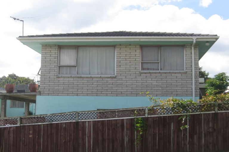 Photo of property in 4 Pimento Place, New Lynn, Auckland, 0600