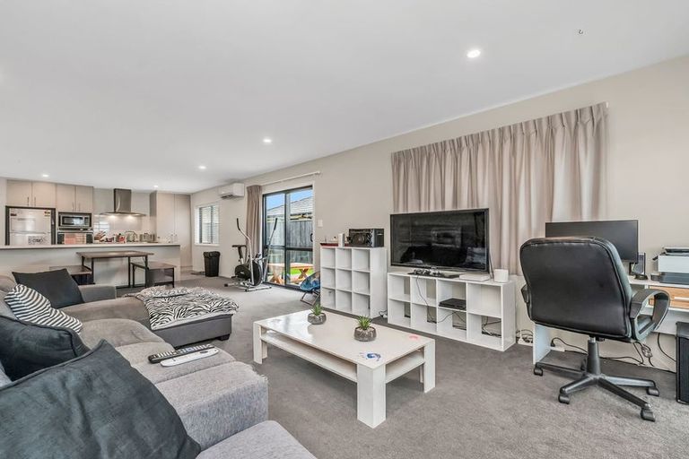 Photo of property in 52 Longcot Drive, Rolleston, 7615