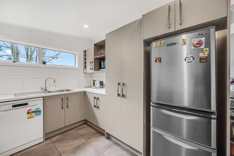 Photo of property in 30 Coote Road, Bluff Hill, Napier, 4110