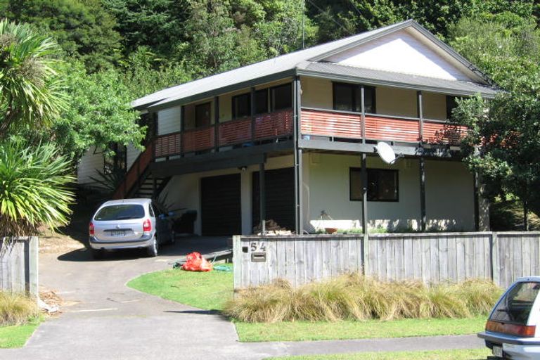 Photo of property in 54 Topliss Drive, Northcross, Auckland, 0632