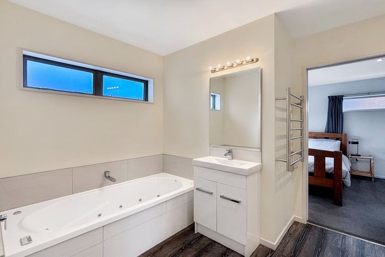 Photo of property in 48b Dickens Street, Addington, Christchurch, 8024
