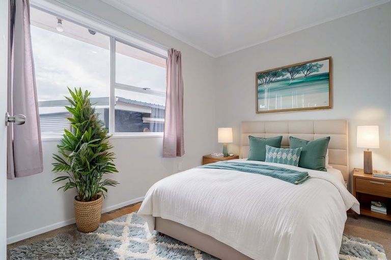 Photo of property in 15 Burndale Terrace, Manurewa, Auckland, 2102