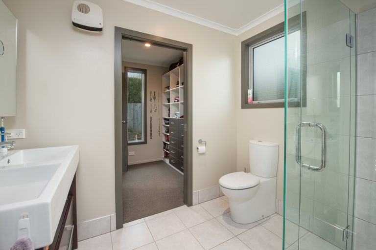 Photo of property in 16 Irwin Logan Drive, Mosgiel, 9024