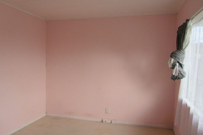 Photo of property in 26 Santiago Crescent, Unsworth Heights, Auckland, 0632