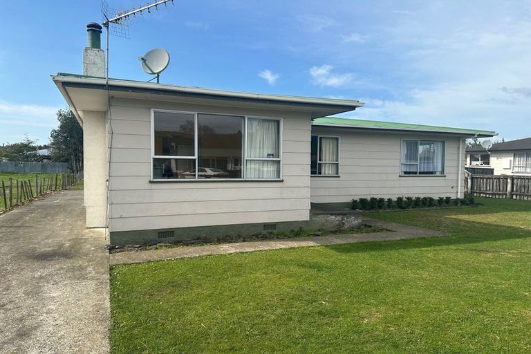 Photo of property in 22 Carlson Street, Dannevirke, 4930