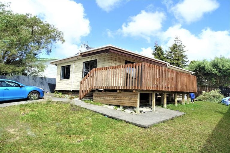 Photo of property in 1/54 Pooks Road, Ranui, Auckland, 0612