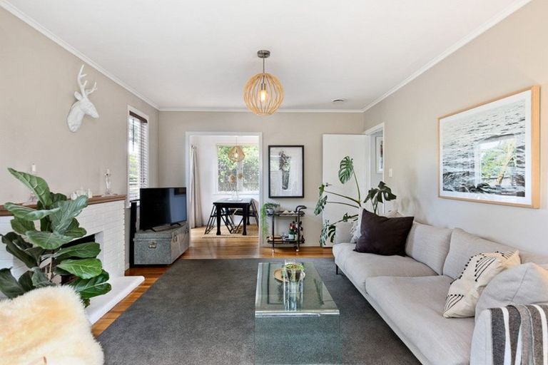 Photo of property in 1/67 Matipo Road, Te Atatu Peninsula, Auckland, 0610