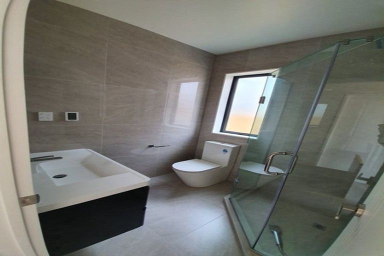 Photo of property in 19 Thomas Rielly Avenue, Hobsonville, Auckland, 0616