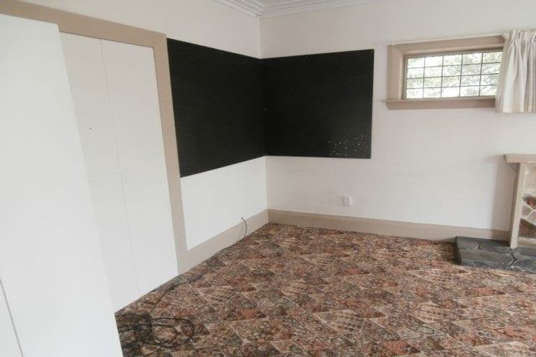 Photo of property in 12 Ilam Road, Upper Riccarton, Christchurch, 8041