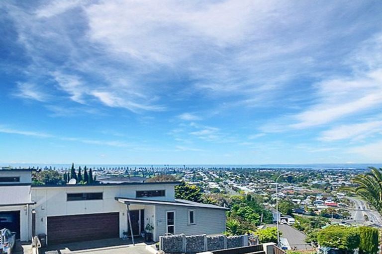 Photo of property in 1 Kelsall Street, Hospital Hill, Napier, 4110