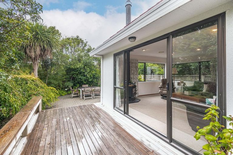 Photo of property in 11 Montrose Grove, Churton Park, Wellington, 6037