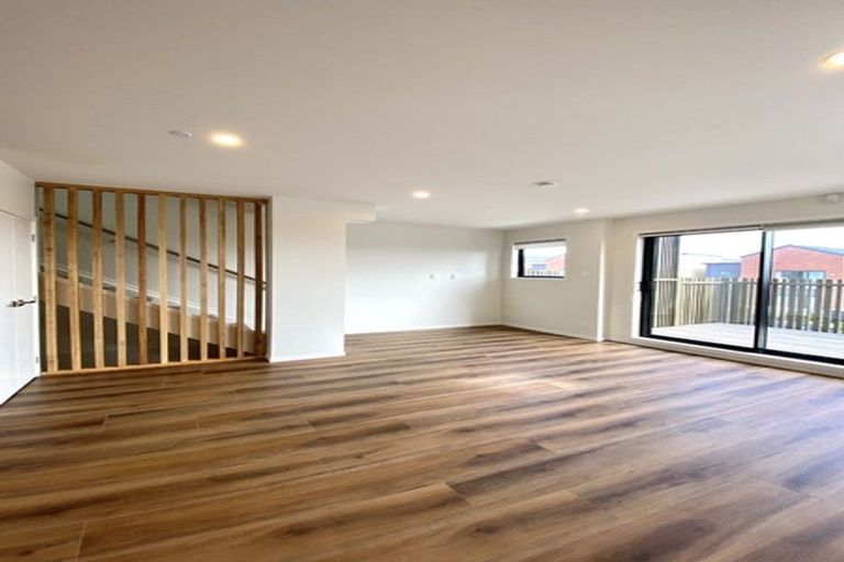 Photo of property in 69 Joshua Carder Drive, Hobsonville, Auckland, 0616