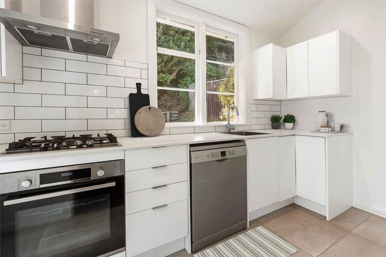 Photo of property in 18f2 Oban Street, Wadestown, Wellington, 6012