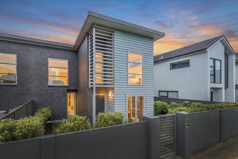 Photo of property in 13 Karearea Avenue, Kenepuru, Porirua, 5022