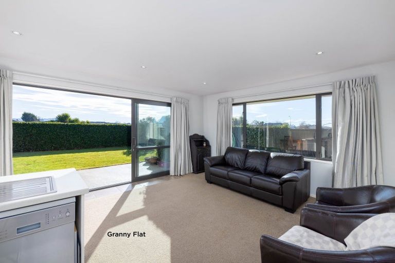 Photo of property in 140 Johns Road, Rangiora, 7400