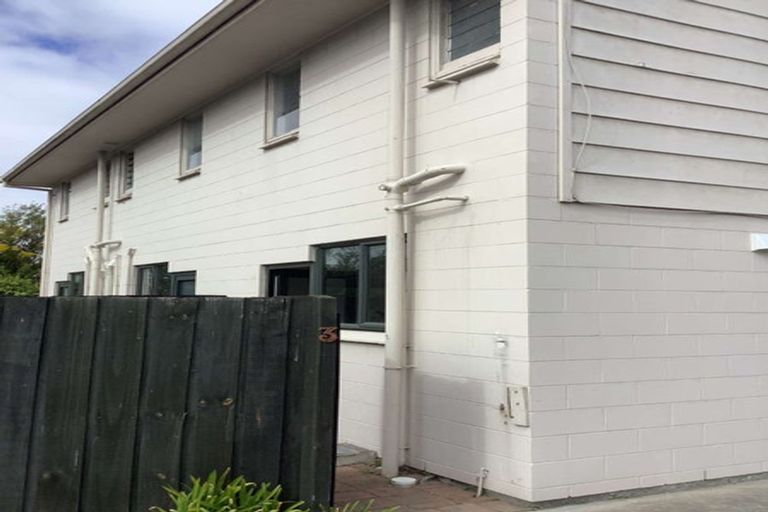 Photo of property in 2/86 Picton Avenue, Riccarton, Christchurch, 8011