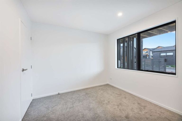 Photo of property in 6 Kari Lane, Kumeu, 0810
