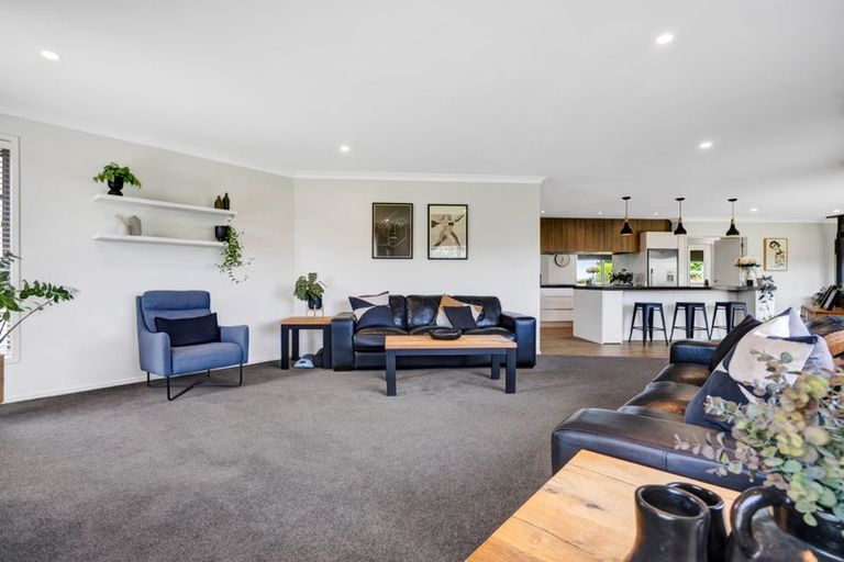 Photo of property in 338 Smart Road, Hillsborough, New Plymouth, 4372