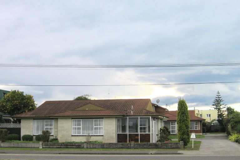 Photo of property in 1/30 Meeanee Quay, Westshore, Napier, 4110