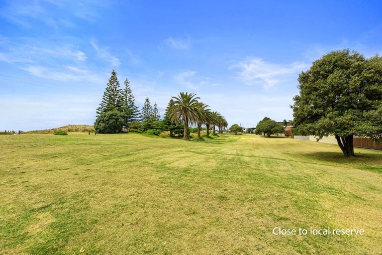 Photo of property in 1 Kapuka Street, Papamoa Beach, Papamoa, 3118