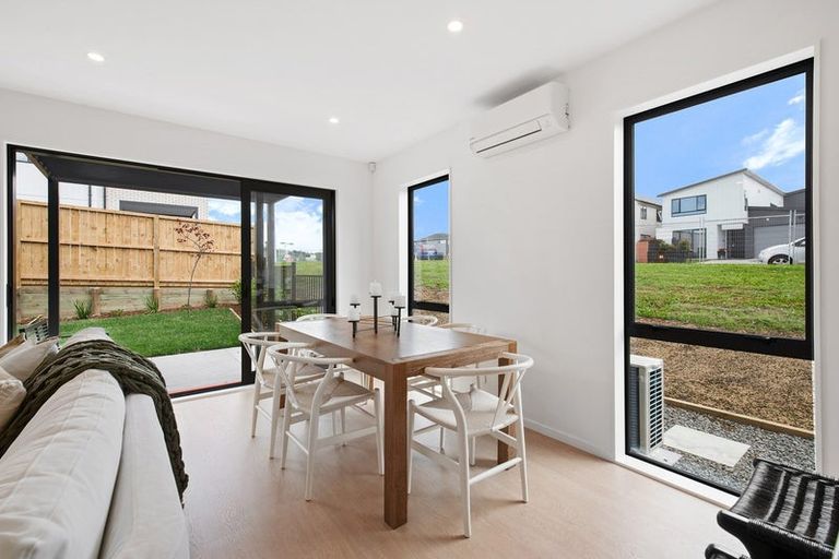 Photo of property in 529 Massey Road, Mangere, Auckland, 2022