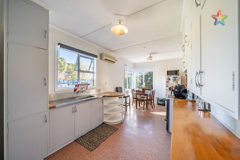 Photo of property in 88 Main Road, Wainuiomata, Lower Hutt, 5014