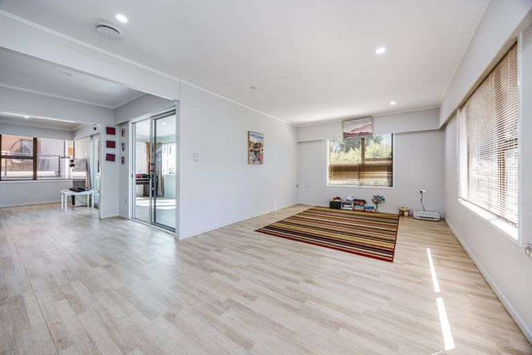 Photo of property in 14 Angelo Avenue, Howick, Auckland, 2014