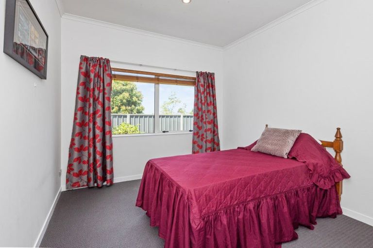 Photo of property in 66 Kent Terrace, Taradale, Napier, 4112