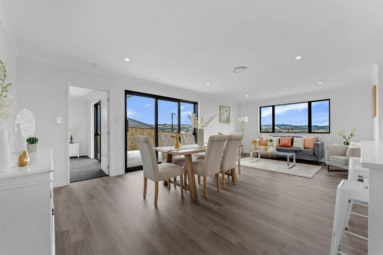 Photo of property in 6 Dolcetto Place, Pokeno, 2402