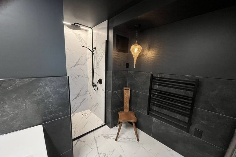 Photo of property in Jerningham Apartments, 20 Oriental Terrace, Oriental Bay, Wellington, 6011