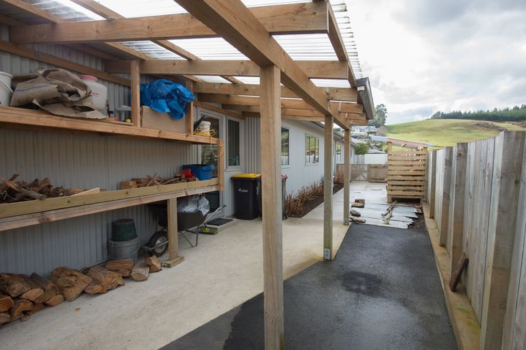 Photo of property in 16 Irwin Logan Drive, Mosgiel, 9024